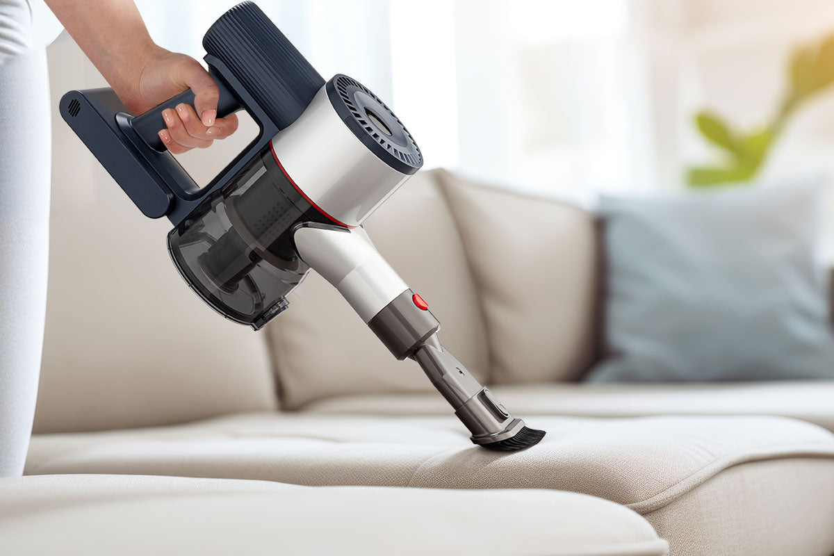 2-IN-1 CORDLESS STICK VACUUM