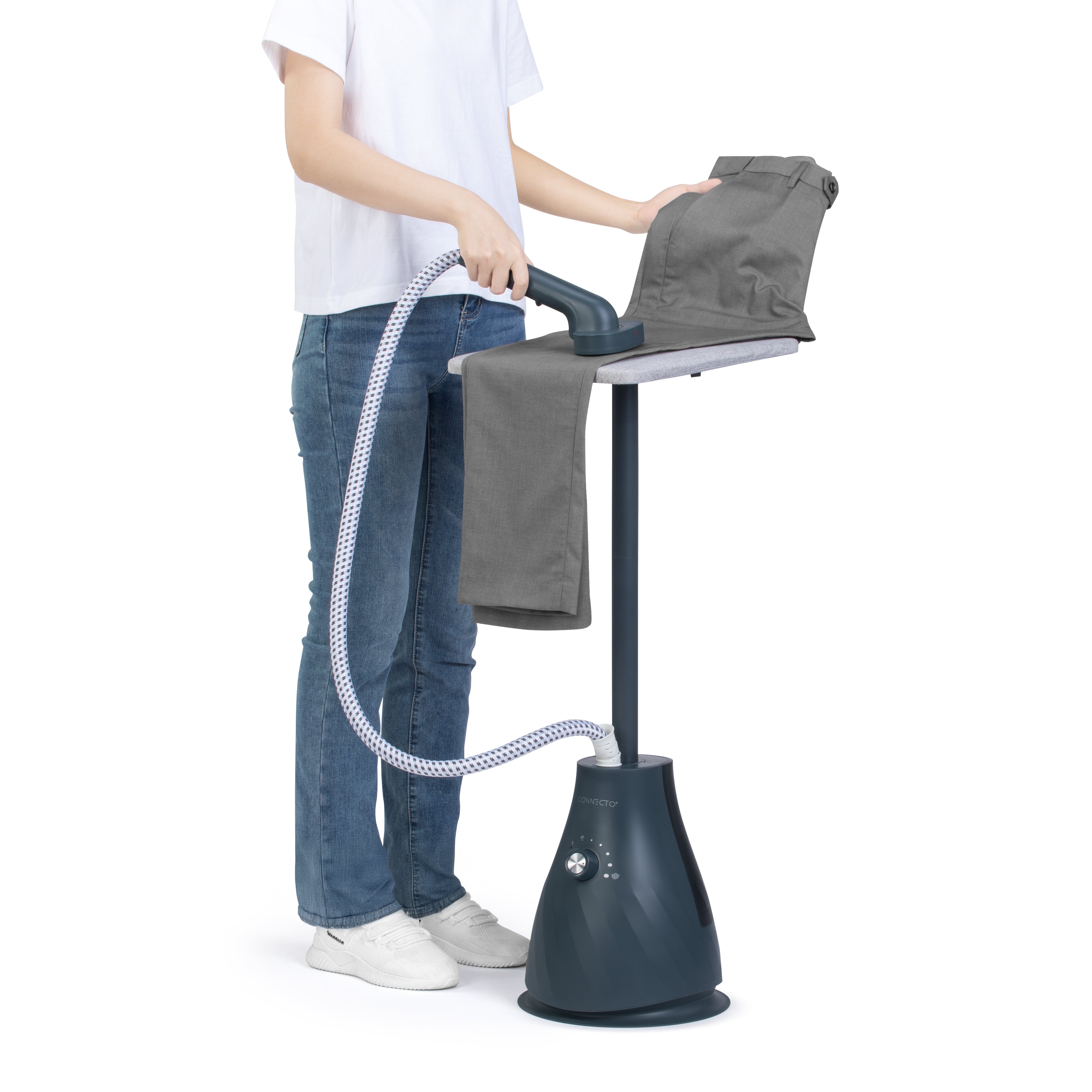 UPRIGHT GARMENT STEAMER